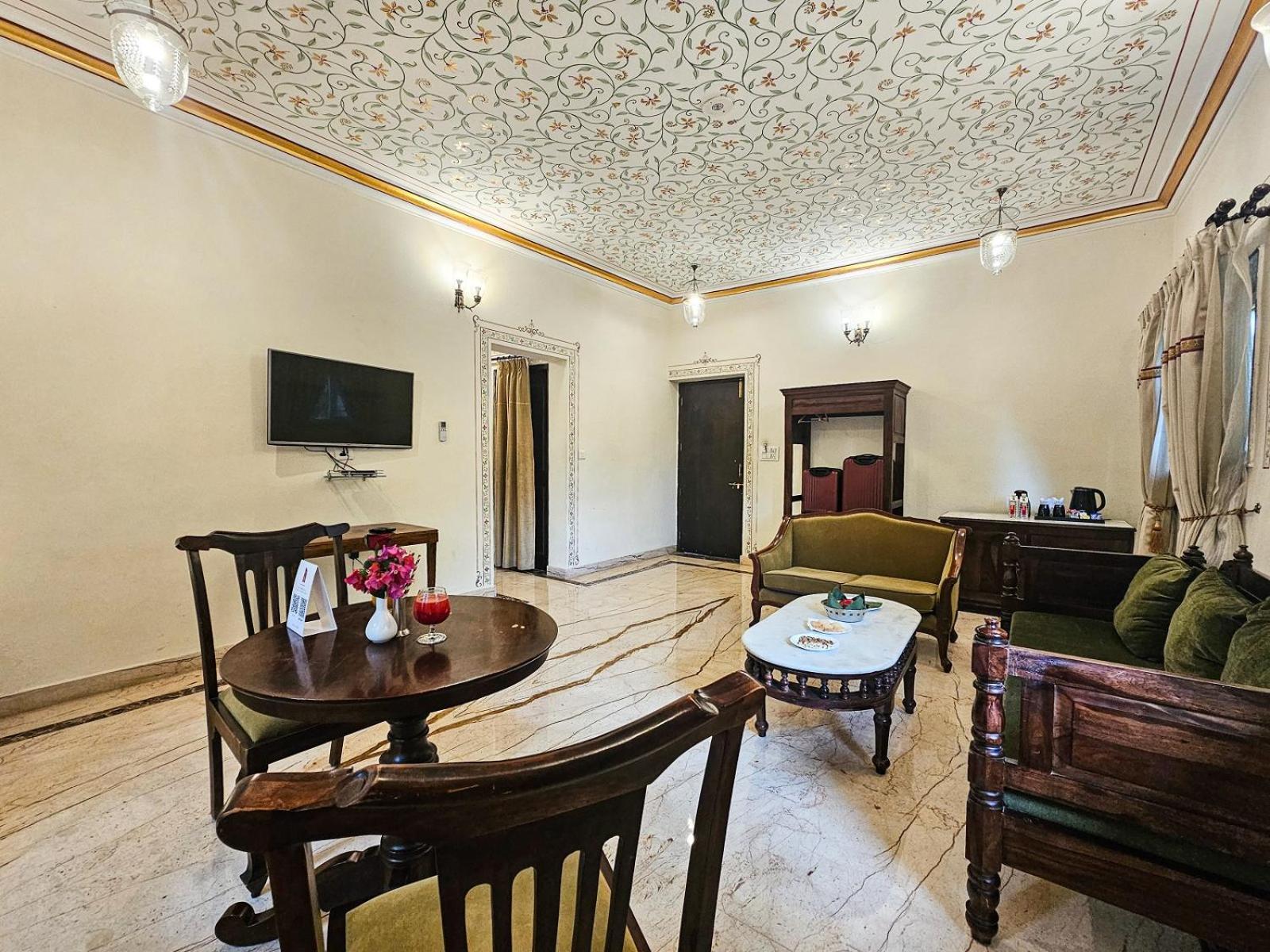 Hotel The Amargarh Udaipur Esterno foto