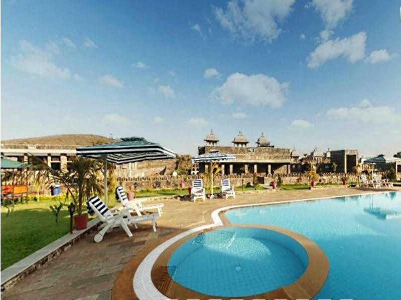Hotel The Amargarh Udaipur Esterno foto