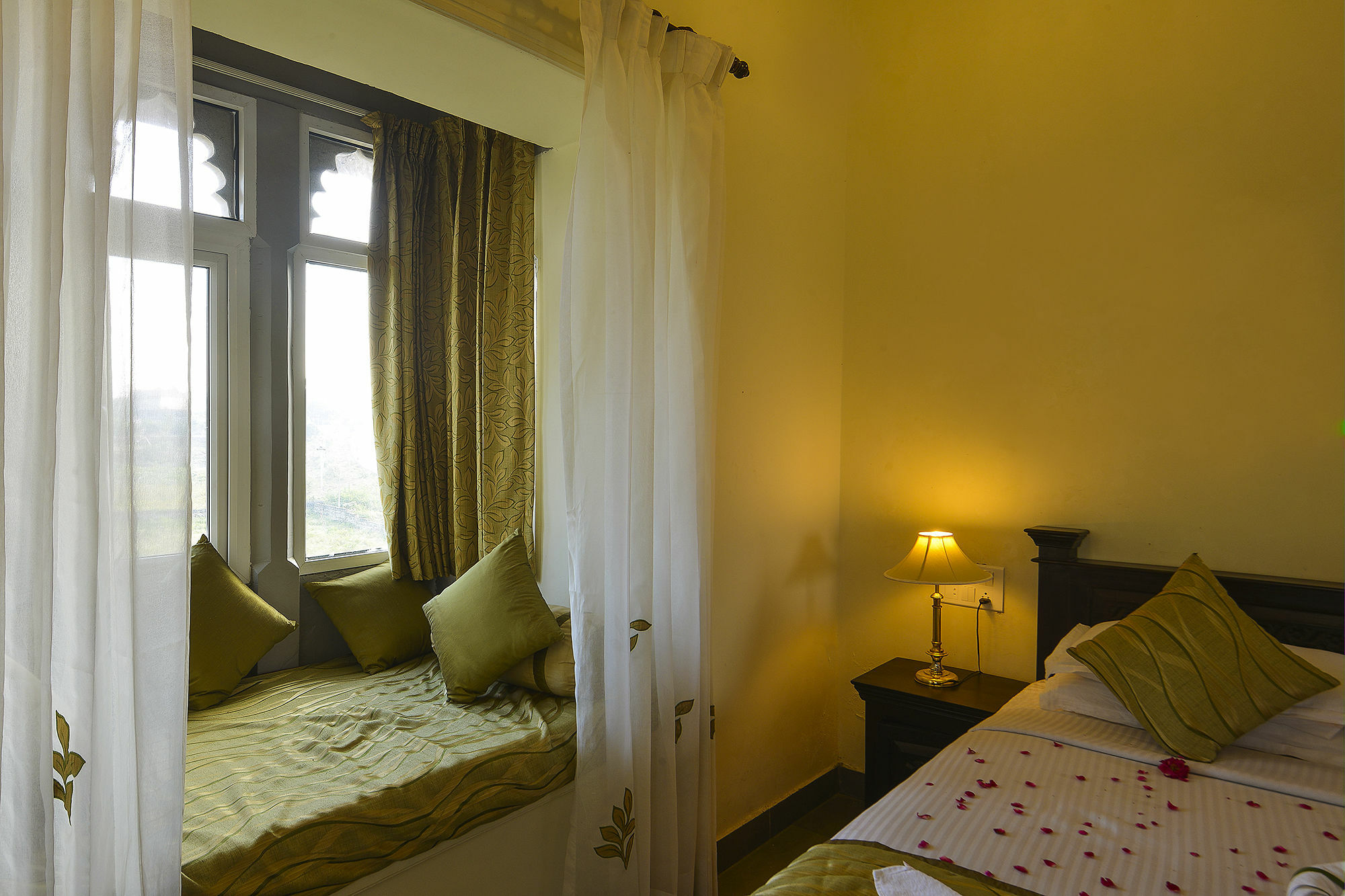 Hotel The Amargarh Udaipur Esterno foto