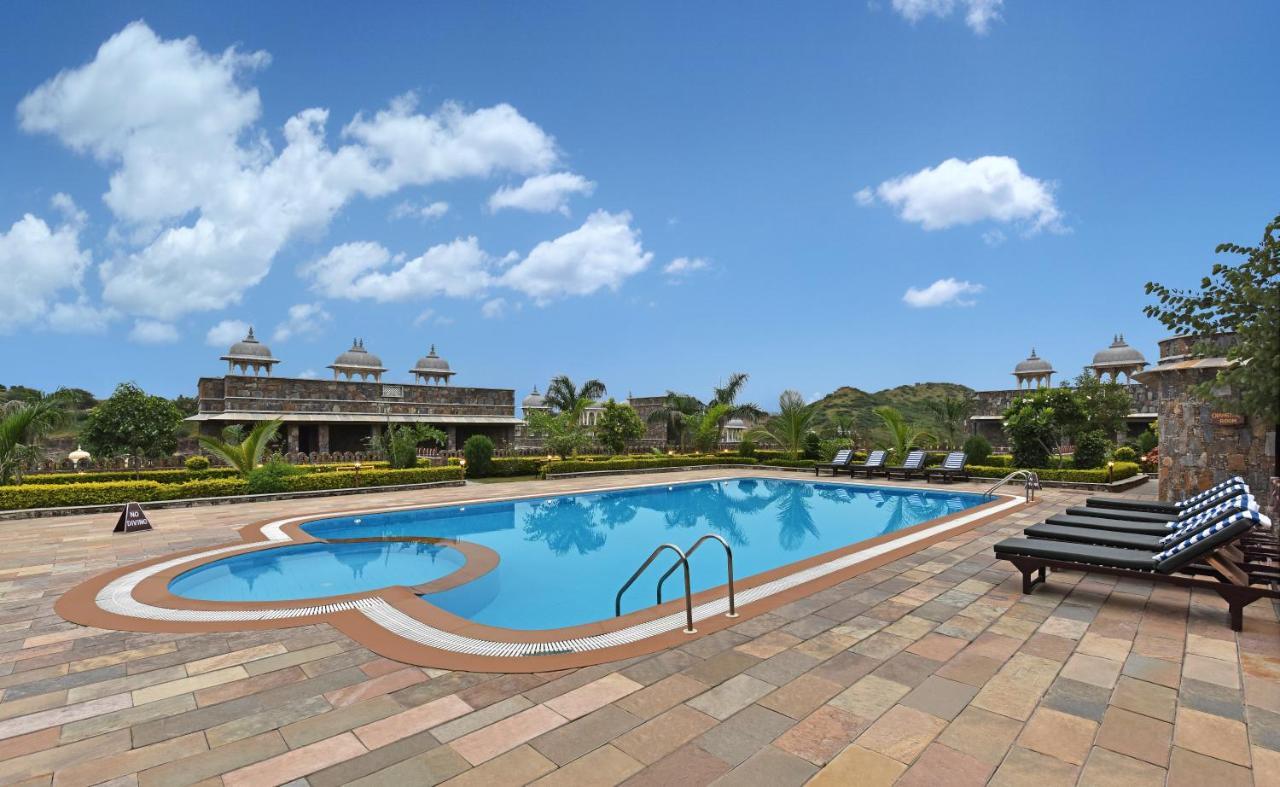 Hotel The Amargarh Udaipur Esterno foto