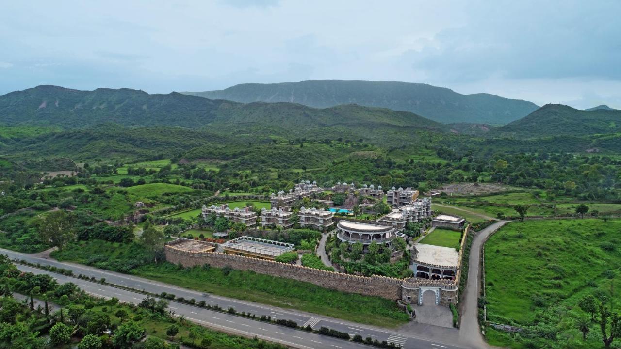 Hotel The Amargarh Udaipur Esterno foto
