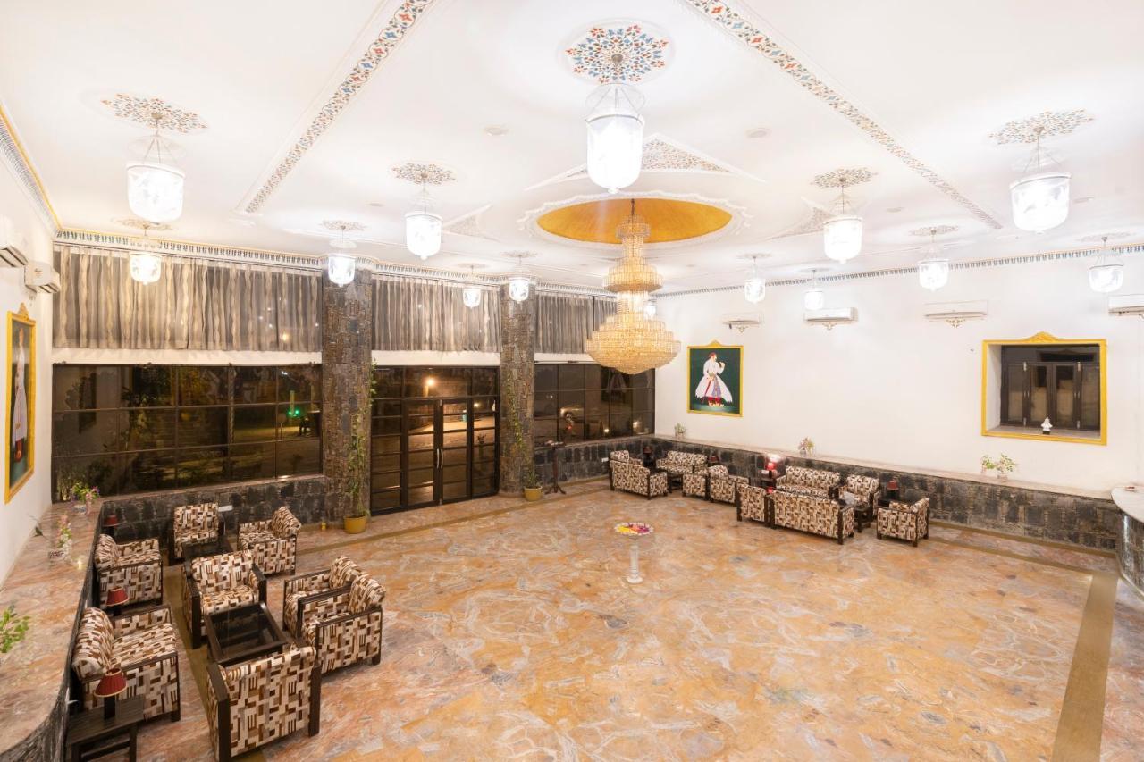 Hotel The Amargarh Udaipur Esterno foto